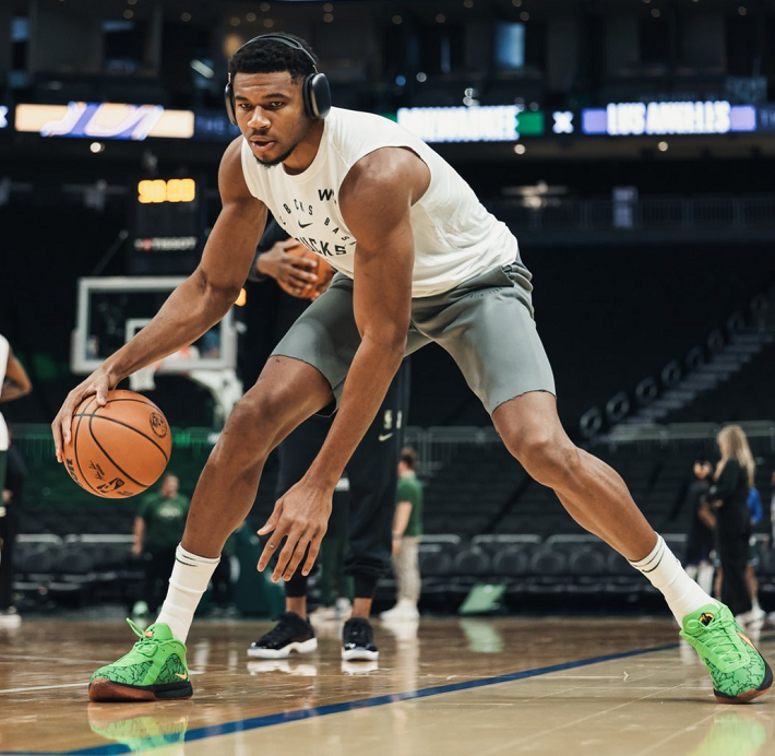 悟空体育-雄鹿队宣布将展开全新战术布局