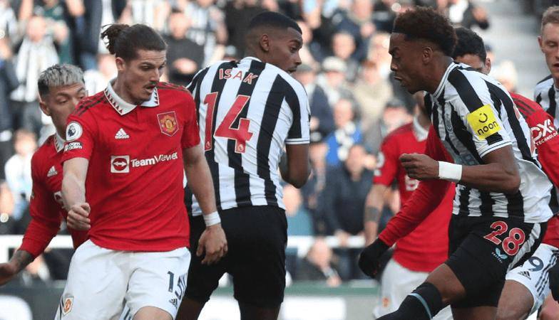 斯佩齐亚客场逆袭,降级形势渐渐扭转 斯佩齐亚客场逆袭,降级形势渐渐扭转