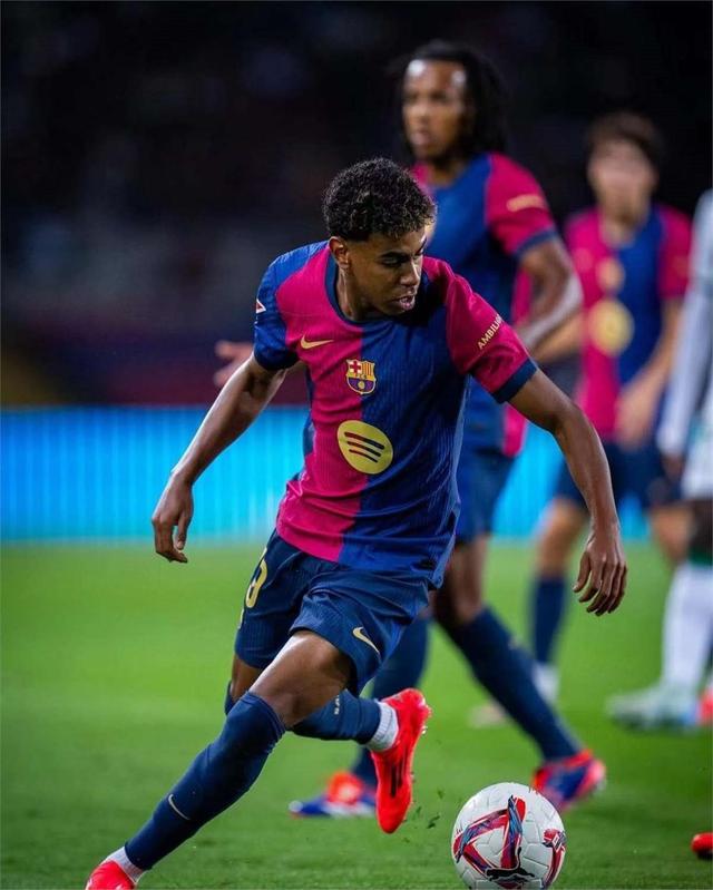 凯泽斯劳滕取得一场重要胜利,继续攀升积分榜 凯泽斯劳滕取得一场重要胜利,继续攀升积分榜