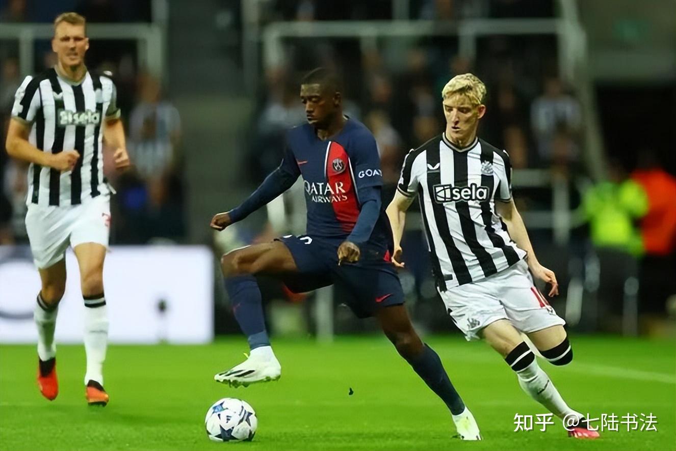 悟空体育-巴黎圣日耳曼主场绝杀对手，成功登顶小组榜首位置