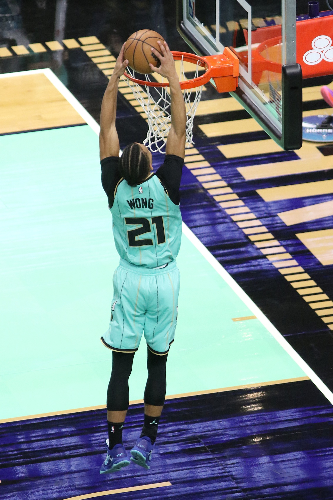 黄蜂队防守成效显著,令对手束手无策 黄蜂队防守成效显著,令对手束手无策