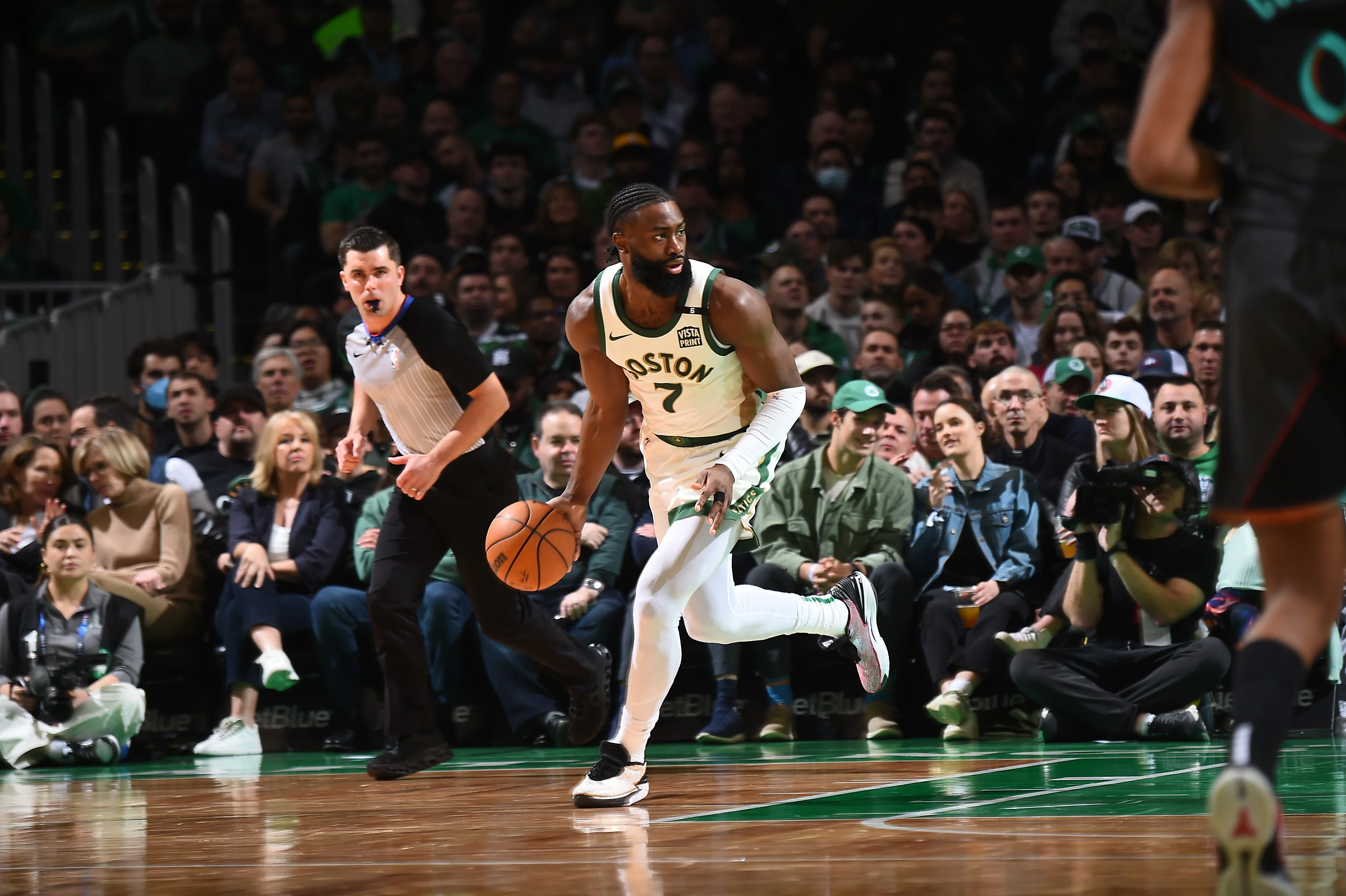 凯尔特人击败奇才,塔图姆独砍三分球 凯尔特人击败奇才,塔图姆独砍三分球