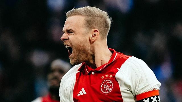 悟空体育-门兴格拉德巴赫轻取对手,豪取三分