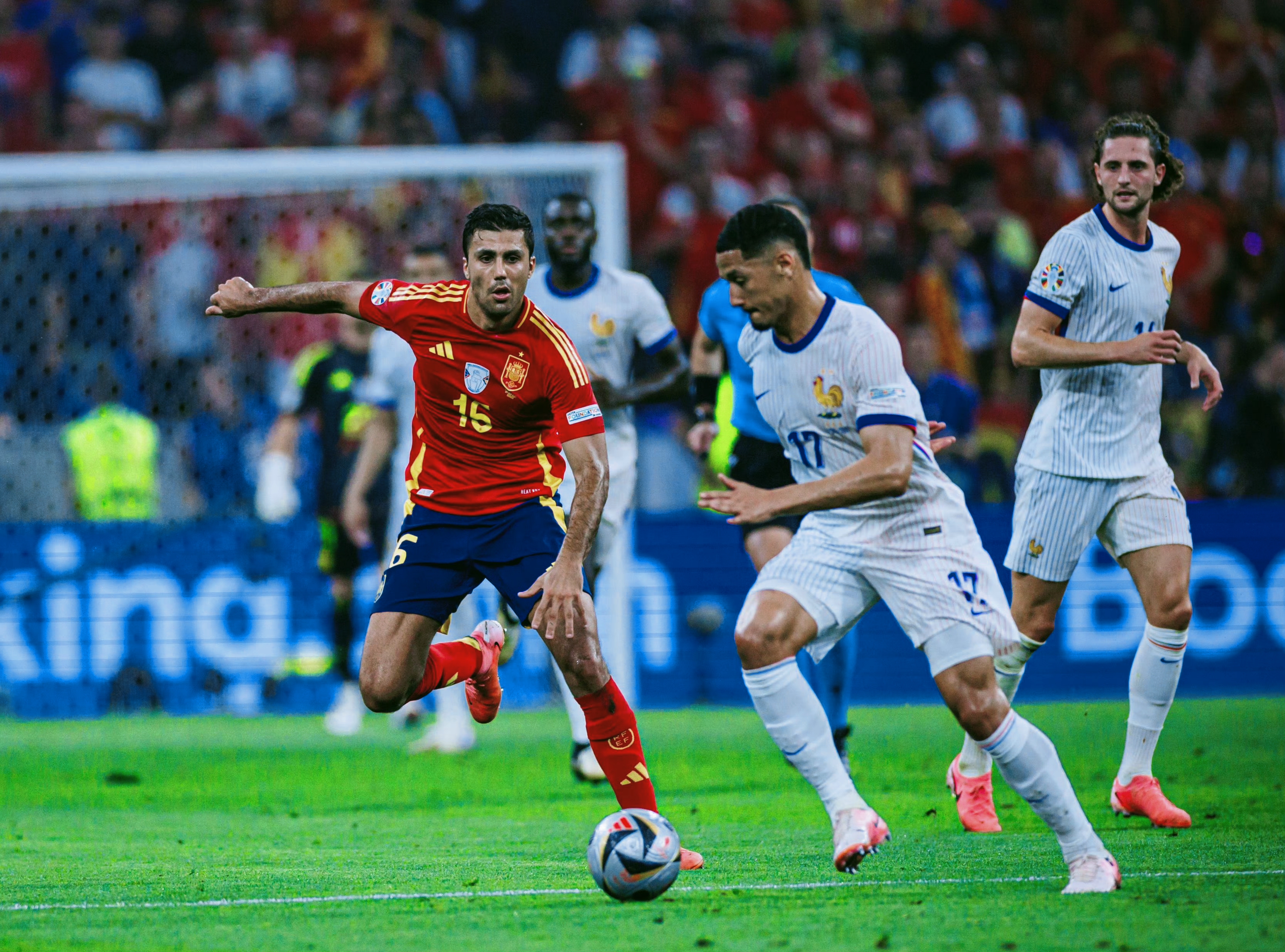 悟空体育官方网站-瑞典队成功晋级,迎战欧洲杯