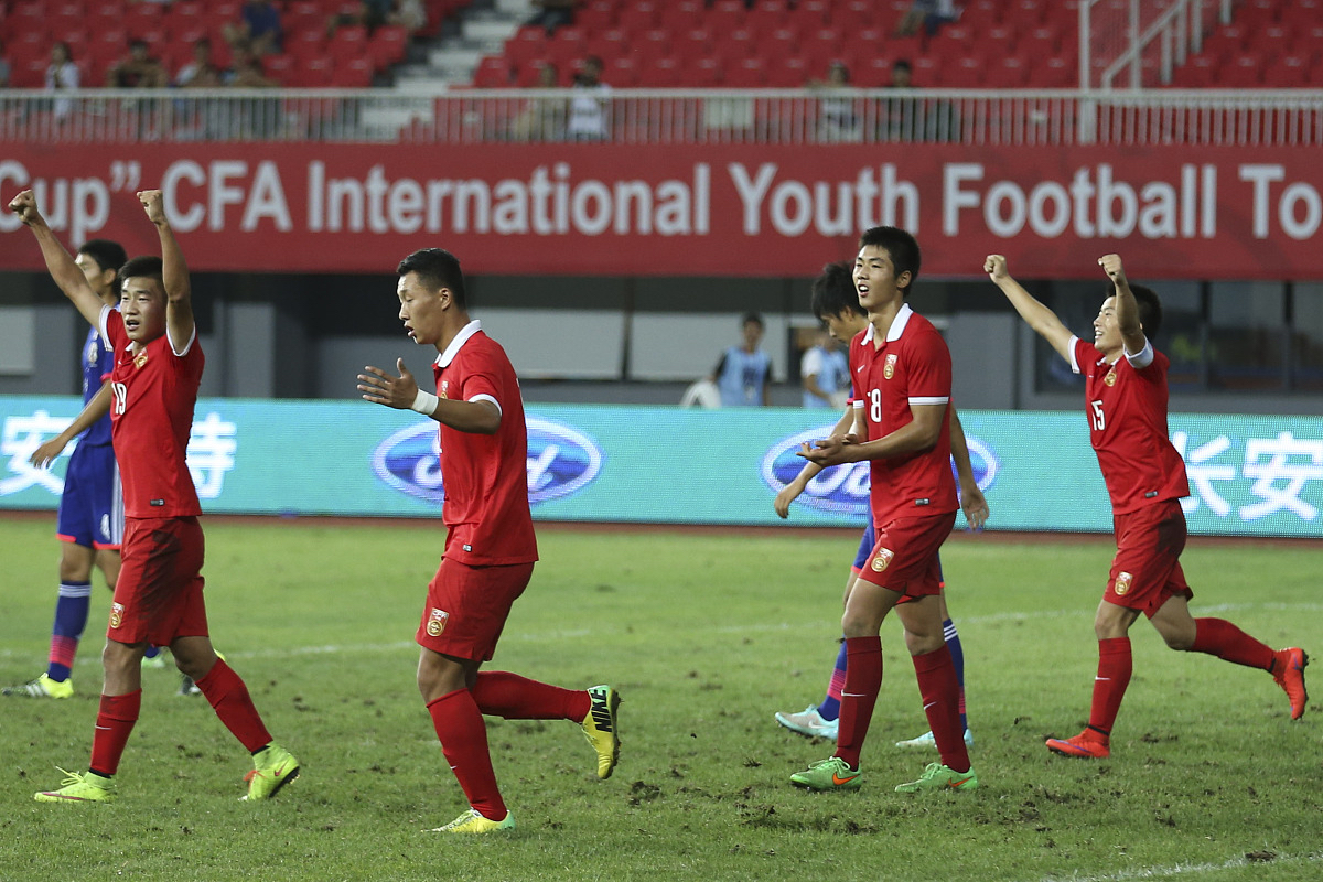 稳操胜券，球队从容取得比赛胜利