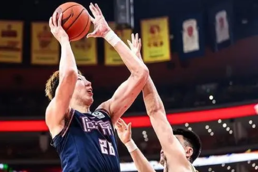 悟空体育官方网站-追逐胜利梦想,球员全力以赴比赛