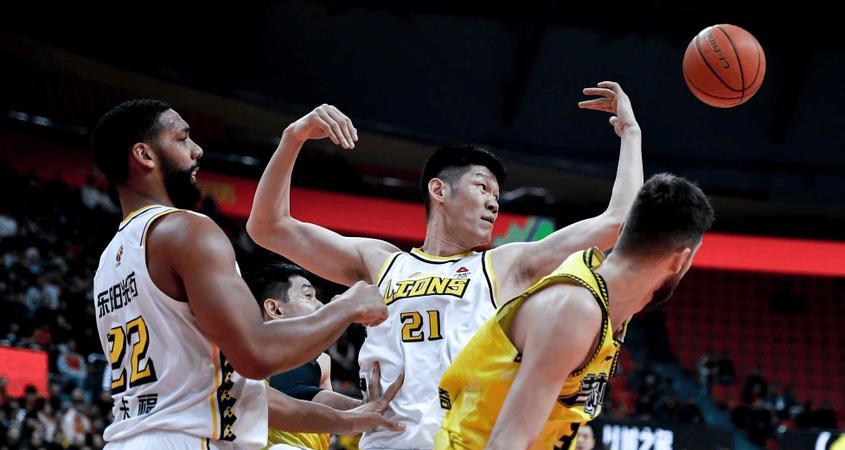 科林蒂安球员伤愈复出,帮助球队获胜 科林蒂安球员伤愈复出,帮助球队获胜