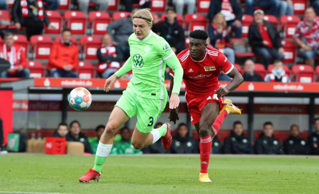 狼堡逆转战胜对手，取得重要三分