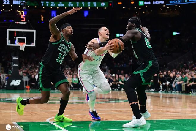 悟空体育官网-克里夫兰骑士大胜凯尔特人，豪取10连胜