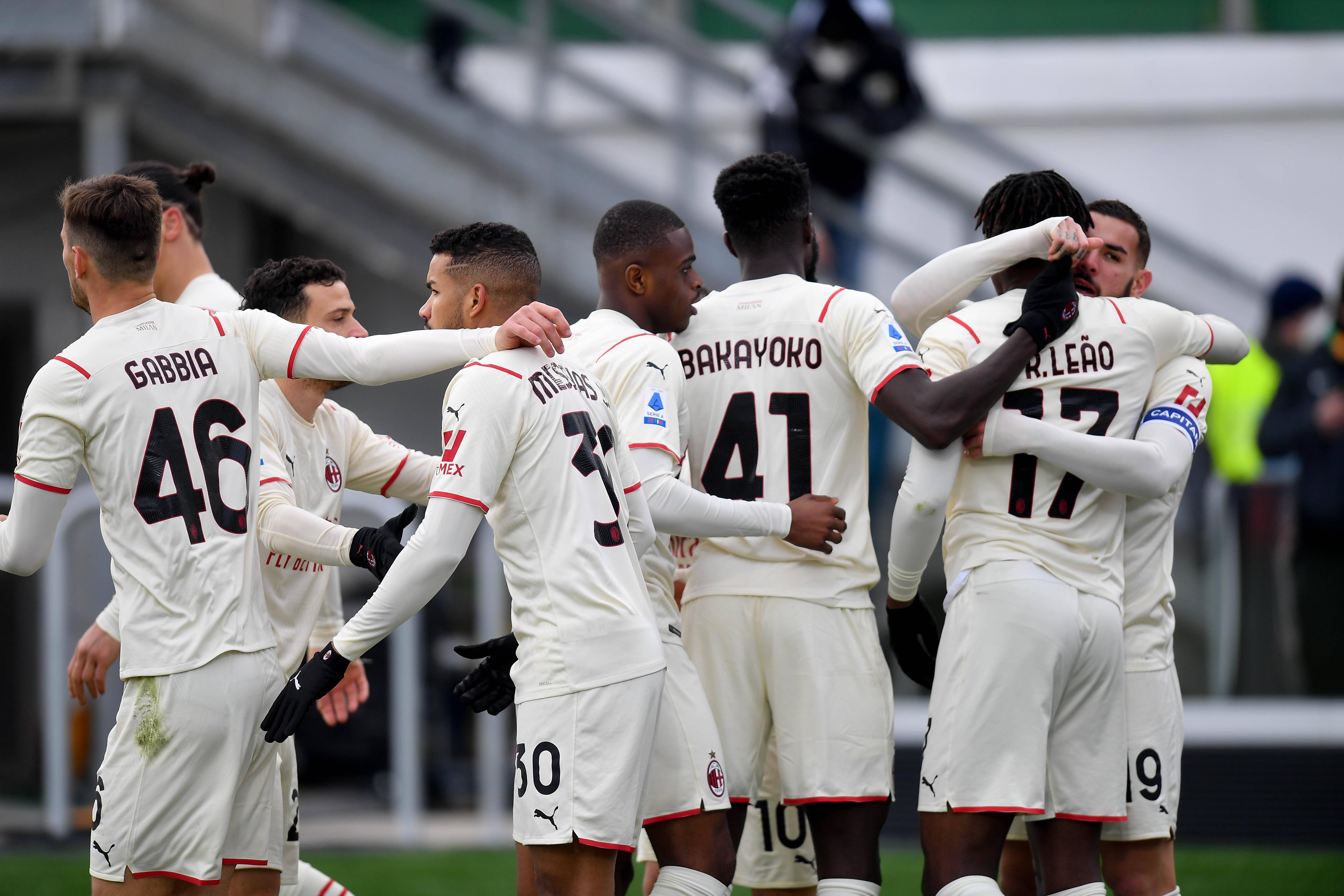 悟空体育-AC米兰一举击溃对手,意甲势如破竹