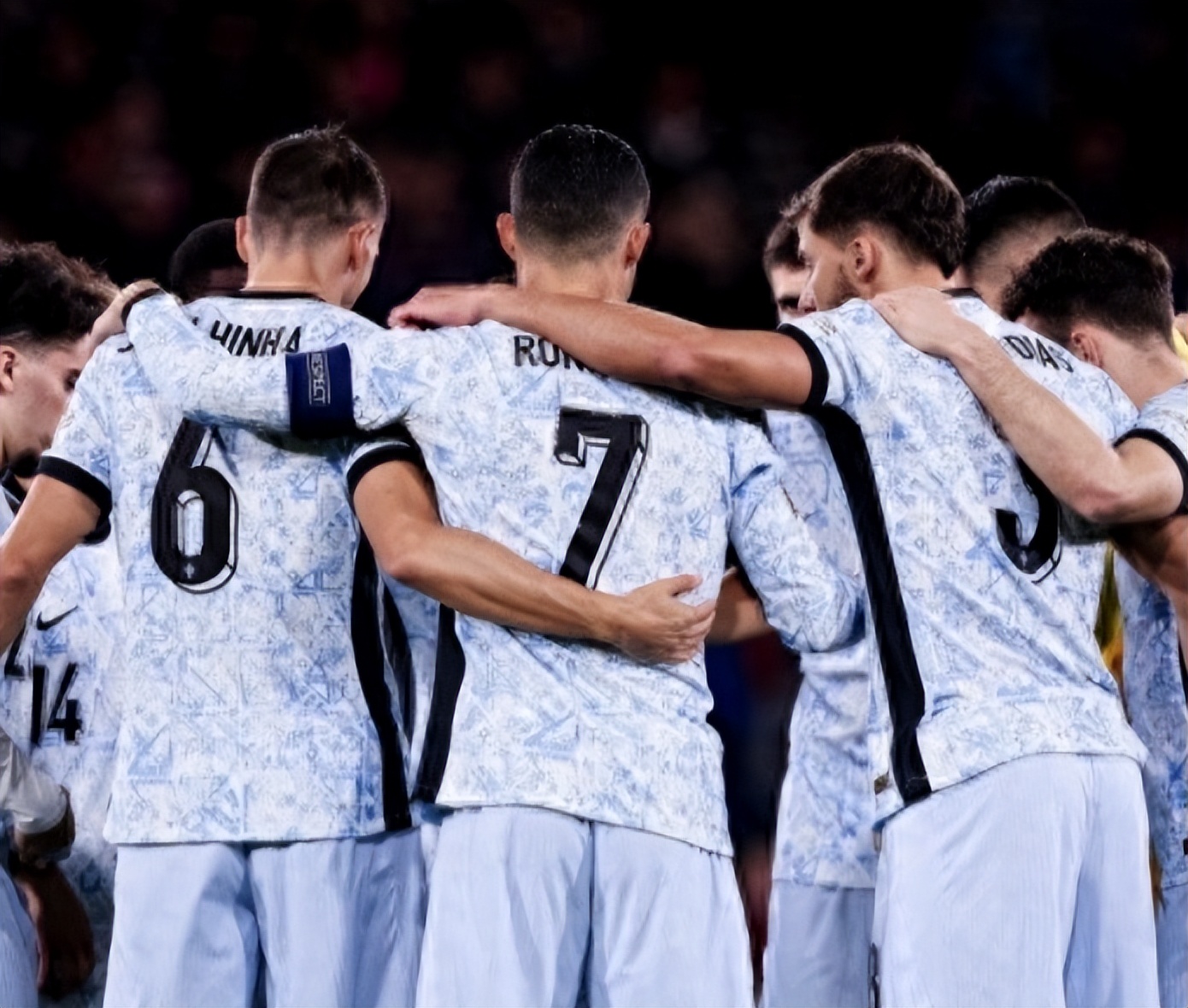 欧国联淘汰赛群雄逐鹿，晋级侠客登场