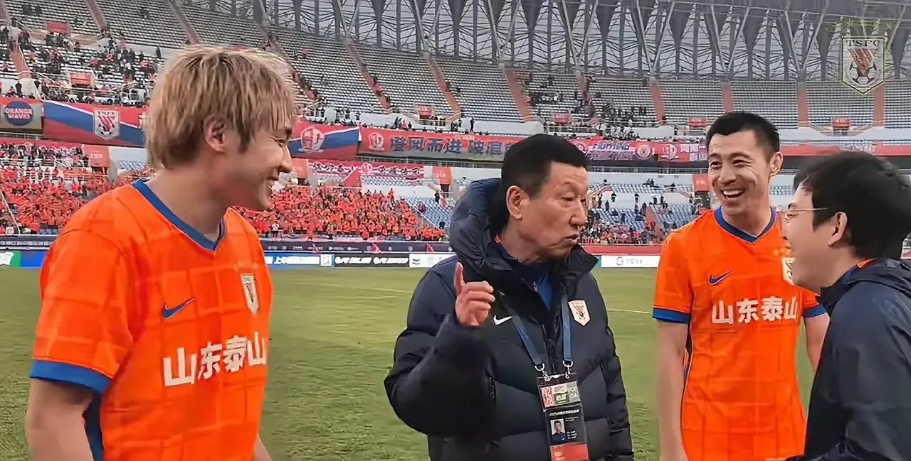 悟空体育官方网站-法国联赛球员飒爽英姿国家队斩获三分