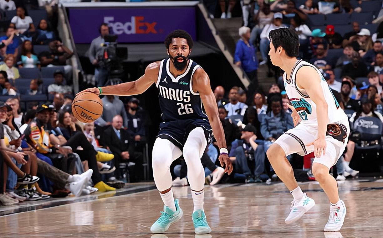 悟空体育官方网站-战绩逐渐下滑,球队老将担任关键角色成难题