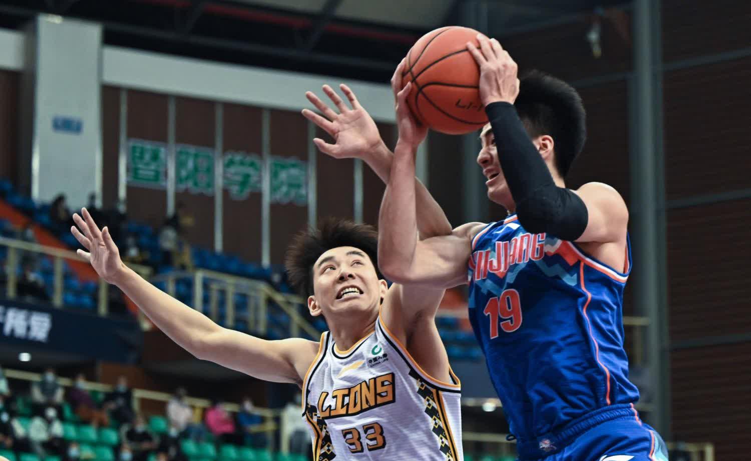 拳击赛场火药味浓,美国选手擒得金牌 拳击赛场火药味浓,美国选手擒得金牌