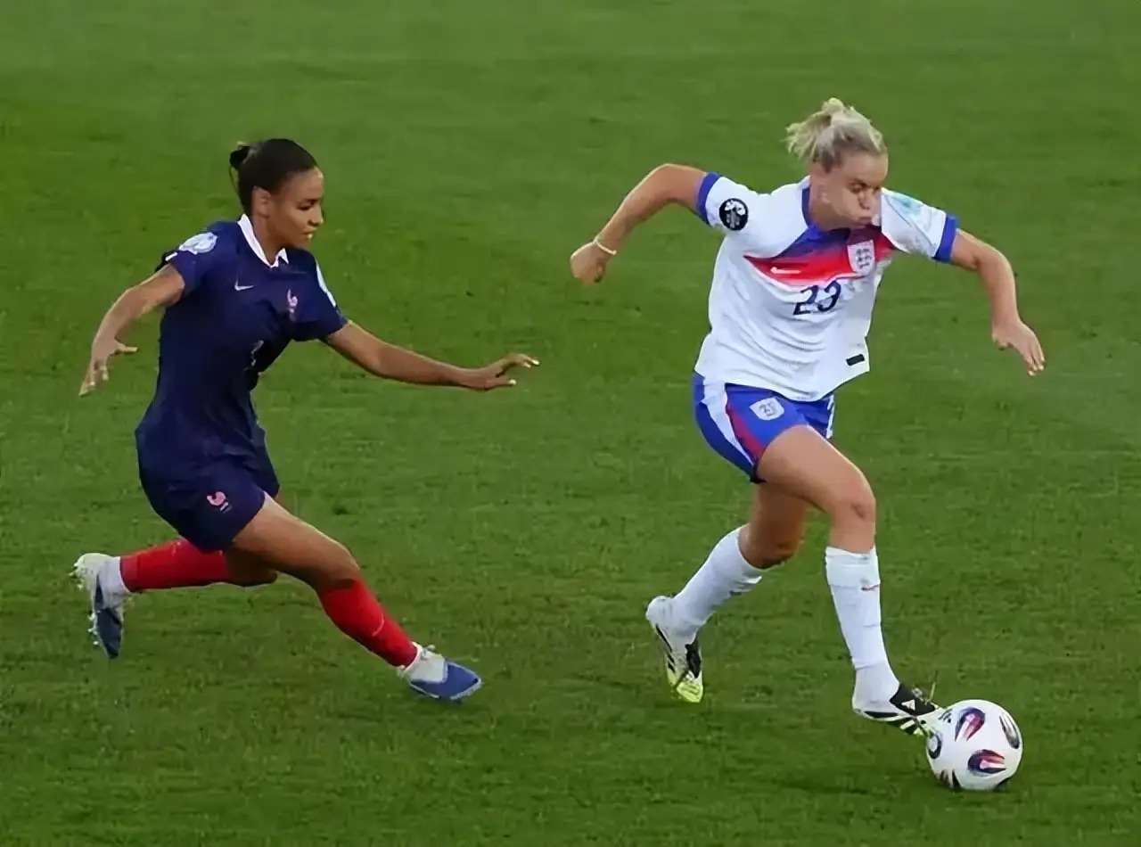 德国女足在欧锦赛中与挪威队激战三局 德国女足在欧锦赛中与挪威队激战三局